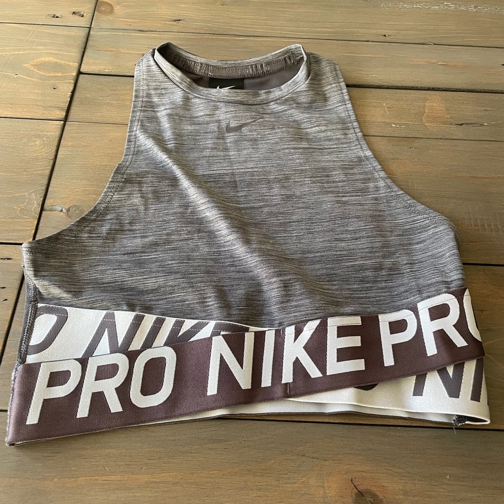 Nike pro muscle tank, athletic crop top heather gray